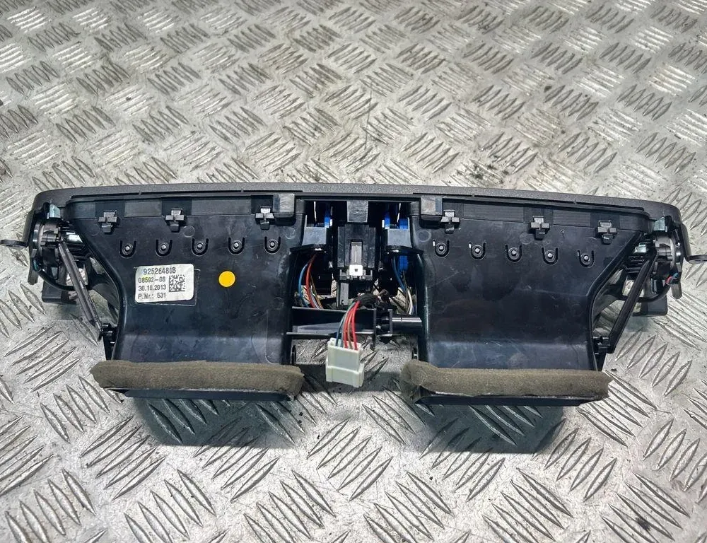 BMW X5 F15 (2013-2018) Midtkonsoll lufteventiler 9252648 34985110