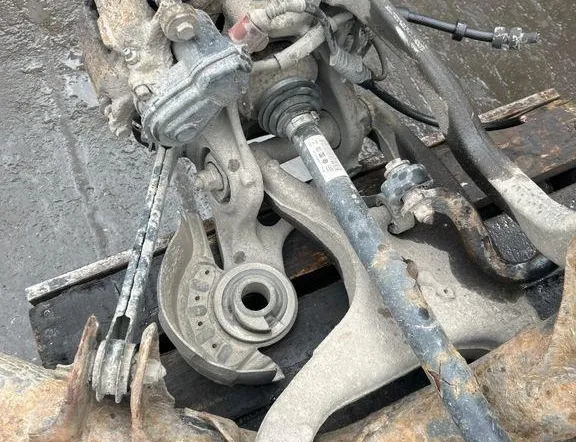 AUDI Q5 8R (2008-2017) Bakre underramme 34985066