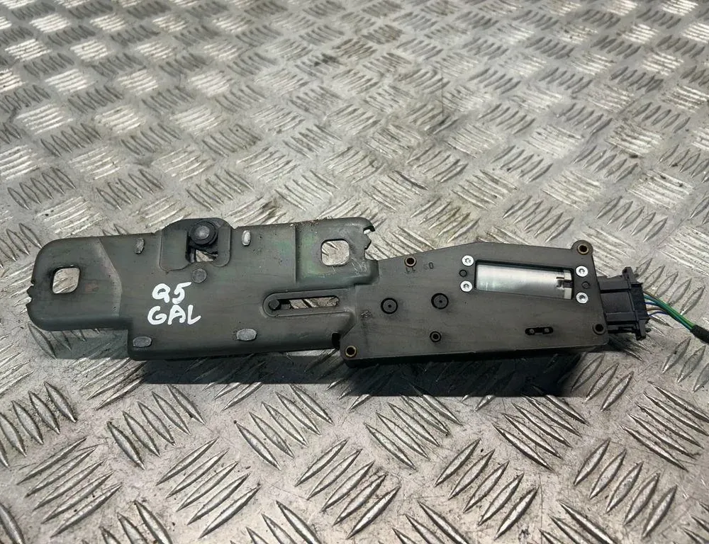 AUDI Q5 8R (2008-2017) Bakluke bakluke Soft Close-motor 4F9827383E 34985117