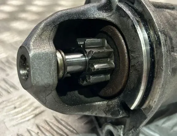 BMW 5 Series E60/E61 (2003-2010) Startmotor 7796892 34985028