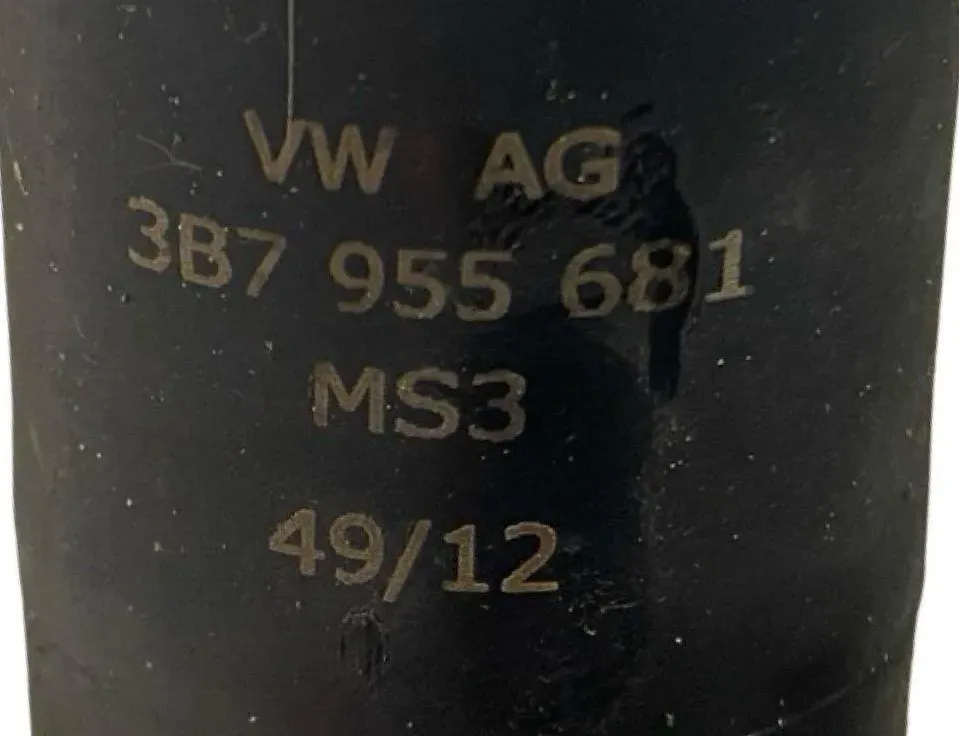 VOLKSWAGEN Jetta 3 generation (1992-1998) Vindusspylertank 5C6955453Q 31670489