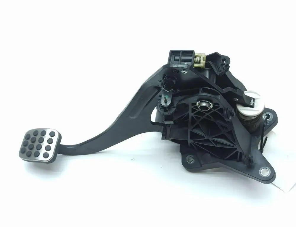 MERCEDES-BENZ B-Class W246 (2011-2020) Clutchpedal A2462900619,A2462910022,A2462900312,PP204291024 34639676