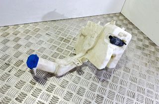 VOLKSWAGEN Passat B7 (2010-2015) Vindusspylertank 3AA955453G 28149229