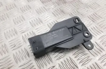 SKODA Rapid 2 generation (1985-2023) Kjølevæskevifte relé 5J0919506 34721002