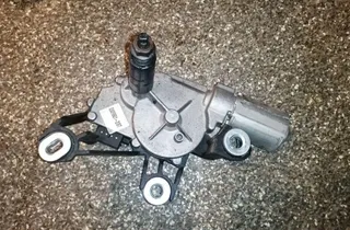 VOLKSWAGEN Fox 2 generation (2003-2009) Bakluke vindusviskermotor 5Z6955711 33858796