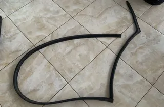 AUDI Q5 8R (2008-2017) Front venstre dørpakning gummi 8R0839119F 33828509