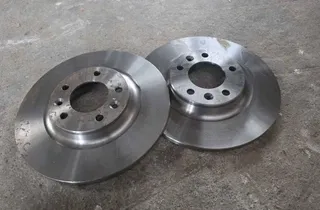 PEUGEOT RCZ 1 generation (2010-2014) Bremseskive foran venstre 1618861880 34006428