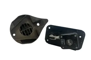 VOLVO XC90 1 generation (2002-2014) Reservehjulfeste 2242022A04,8624896 26399113