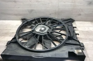 VOLVO XC90 1 generation (2002-2014) Motorkjølevifte radiator 30665985 34982212