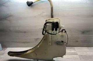 BMW 3 Series E90/E91/E92/E93 (2004-2013) Vindusspylertank 7068998 34979281