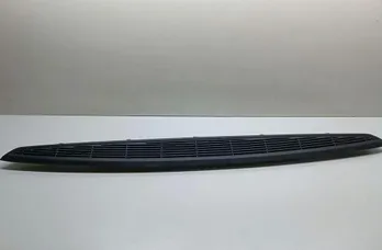 BMW 7 Series F01/F02 (2008-2015) Bakre bagasjeromsgrill 9112718 33663247