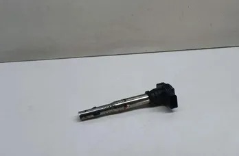 AUDI A4 B9/8W (2015-2024) Høyspent tennspole 07K905715F 33678312