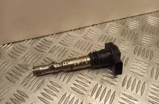 AUDI A4 B9/8W (2015-2024) Høyspent tennspole 06A905115D 30526903