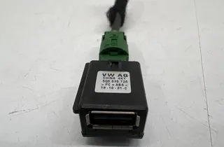 AUDI A4 B9/8W (2015-2024) USB 5Q0035726 34985025